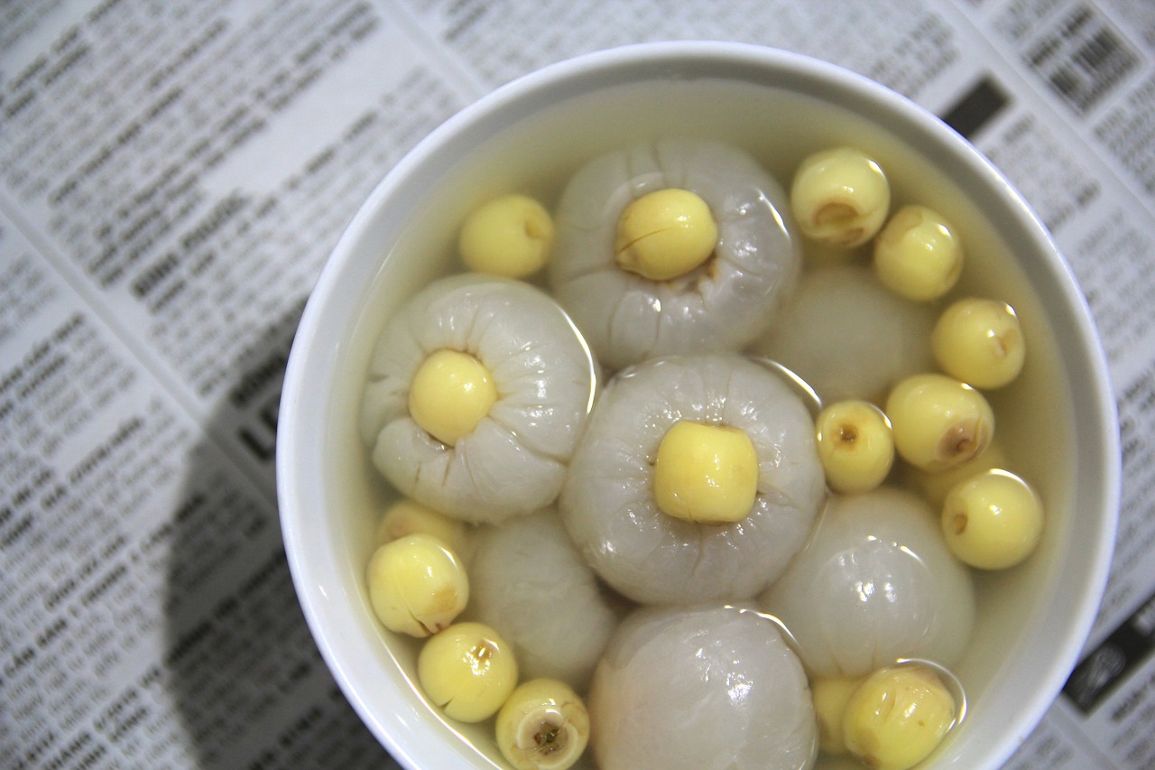 ハスの実（蓮の実）の特徴とおすすめレシピ、食品成分表